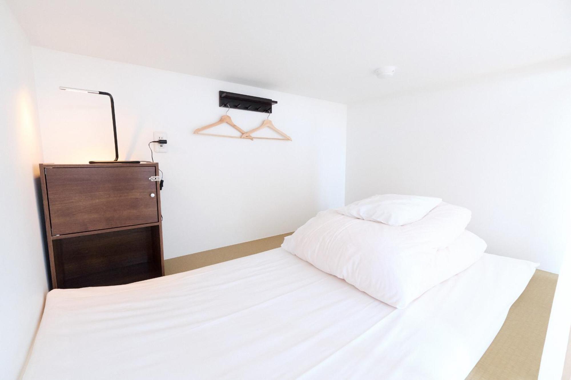 J-Hoppers Lake Biwa Guesthouse Otsu Kamer foto